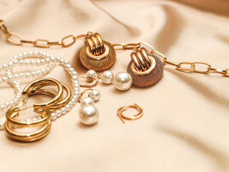 Bijuteri Alışverişinde Dikkat Edilmesi Gereken 7 Kritik Nokta: Kalite, Alerji ve Uzun Ömürlü Kullanım