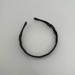 Örgü Desenli Siyah Taç