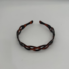 Örgü Desenli Siyah Taç