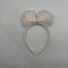 Pul İşlemeli Beyaz Fiyonk Çocuk Tacı