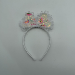 Pul İşlemeli Beyaz Fiyonk Çocuk Tacı