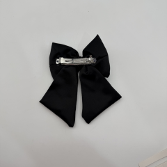 Siyah Saten Görünümlü Fiyonk Saç Tokası