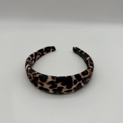 Kahverengi Leopar Desenli Taç