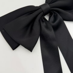 Kadın Siyah Parlak Fiyonk Kurdela Uzun Toka