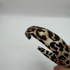 Bej Leopar Desenli Kalın Taç