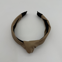 Vizon Düğümlü Deri Görünümlü Taç