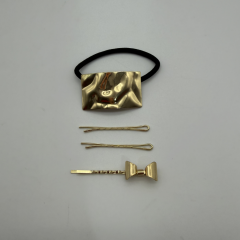 Altın Renk Detaylı 4’lü Saç Aksesuar Seti