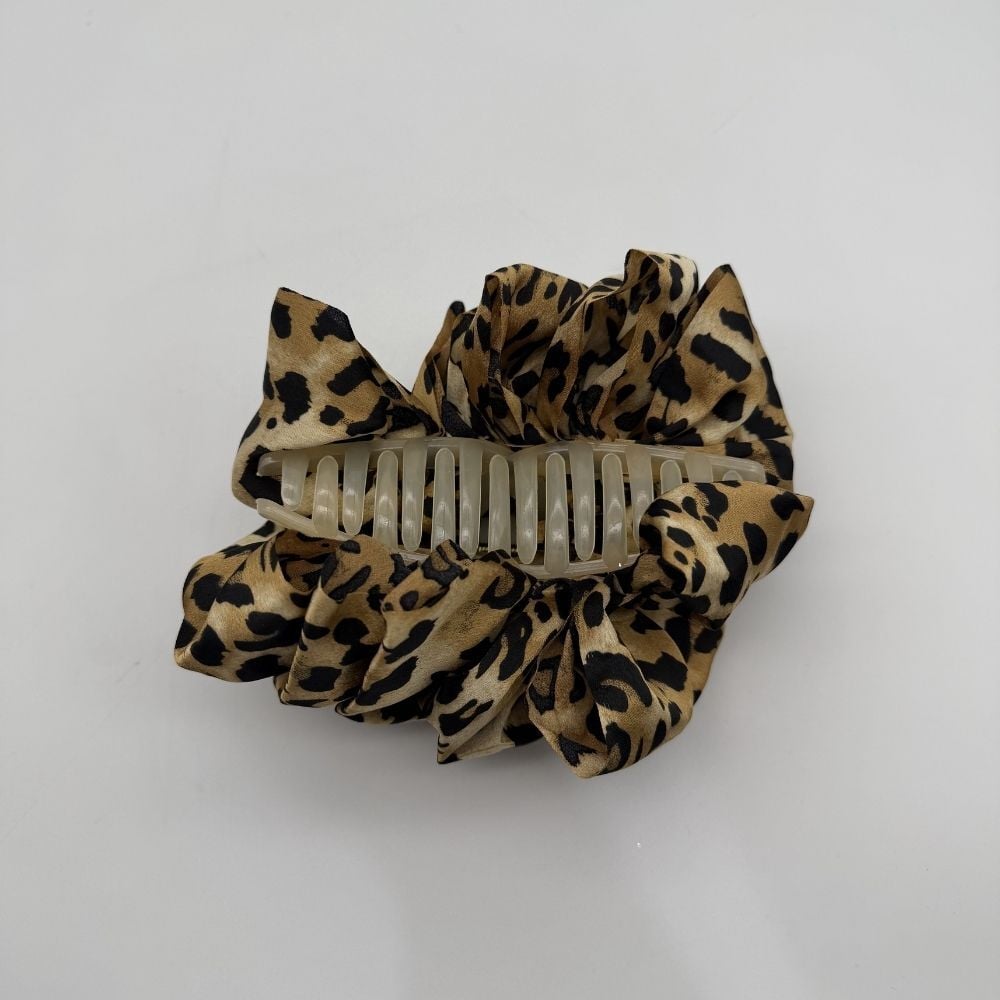 Leopar Desenli Fırfırlı Mandal Toka