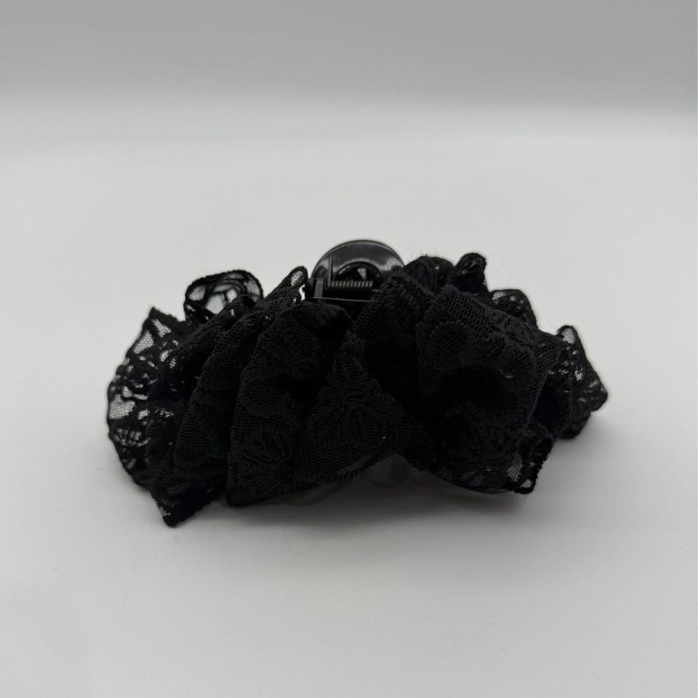Siyah Dantel Fırfırlı Mandal Toka