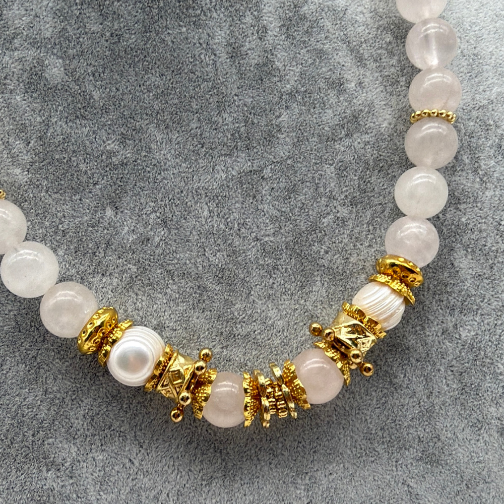 Beyaz Gold Detaylı doğal Taş Kadın Kolye