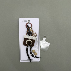 Peluş Detaylı Mini Çanta Figürlü Şeffaf Kartlıklı Anahtarlık