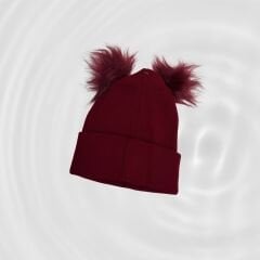 Tüylü Ponponlu Kırmızı Bere