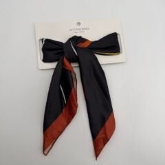 Siyah - Turuncu Desenli İpek Saten Fular 70x70