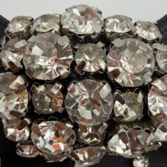 Parlak Taş Detaylı Siyah Fiyonk Kurdele Toka