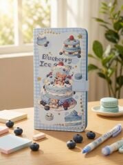 Ayıcık Pasta Figürlü Kabartmalı Mavi Renkli Mıknatıs Kapaklı En 9 cm Boy 18 cm Çizgili Defteri