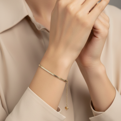 İtalyan Örme Yassı Zincir Gold Bileklik