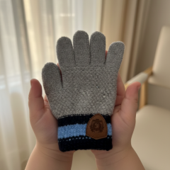 Çocuk Gri Triko Eldiven – Lacivert Çizgili (4–8 Yaş)