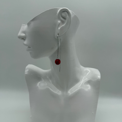 Kırmızı Taşlı Uzun Zincir Sallantılı Küpe