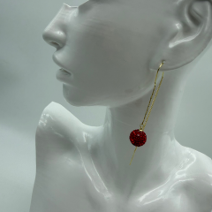 Kırmızı Taşlı Uzun Zincir Sallantılı Gold Küpe