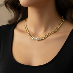 Gold Kalın Zincir Taş Detaylı Kolye