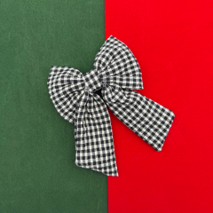 Kaz Ayağı Desenli Kumaş Fiyonk Toka – Şık ve Modern Bir Dokunuş