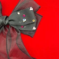 Siyah Renkli Taş Detaylı Büyük Fiyonk Saç Tokası