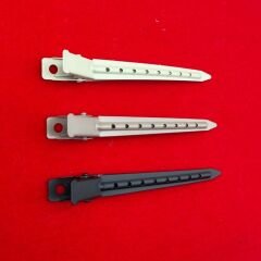 Profesyonel Kuaför Tipi Mat Saç Ayrım Tokası – 3’lü Set (Krem / Gold / Siyah)