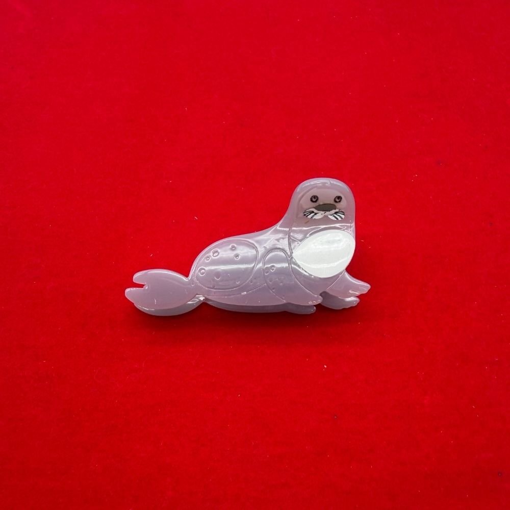 Gri Parıltılı Fok Balığı Figürlü Saç Tokası