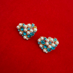 İnci ve Turkuaz Taş Detaylı Kalp Form Bijüteri Küpe