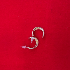 Gold Kıvrımlı Mini Halka Küpe