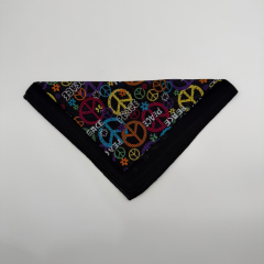 Renkli Peace Desenli %100 Pamuk Bandana – 52x52 cm