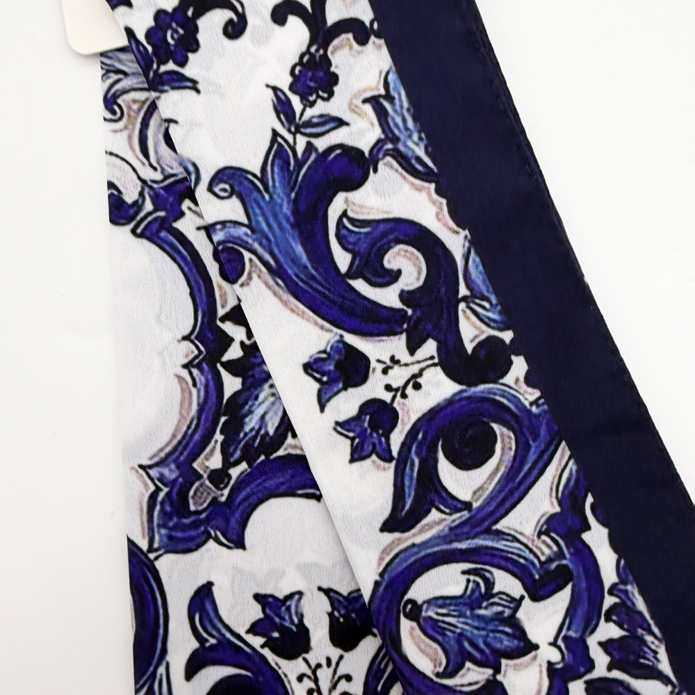 Lacivert Barok Desenli Kare Fular – 50x50