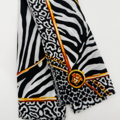 Siyah Beyaz Zebra Leopar Karışık Desenli İpek Etkili Fular (50x50 cm)