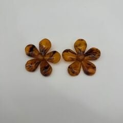 Kahverengi Mermer Dokulu Çiçek Formlu Küpe