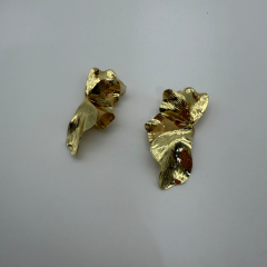 Bej Organze Detaylı Gold Küpe