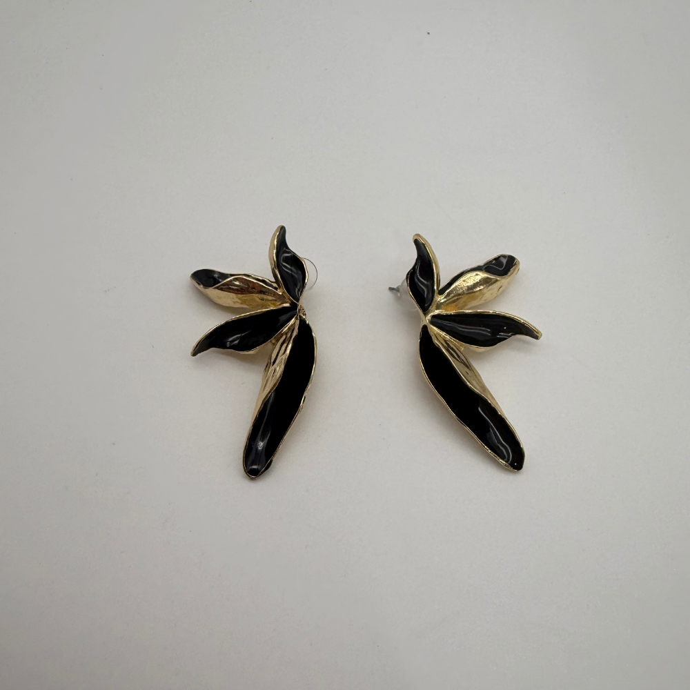 Siyah Mine Detaylı Gold Küpe