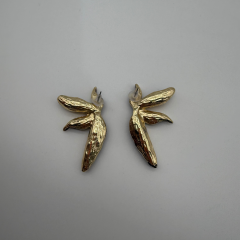 Siyah Mine Detaylı Gold Küpe