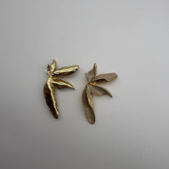 Vizon Mine Detaylı Gold Küpe