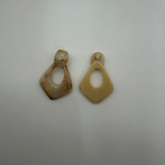 Bej Mermer Desenli Geometrik Küpe