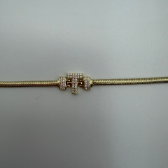 Gold Taşlı T Harf Detaylı Bileklik