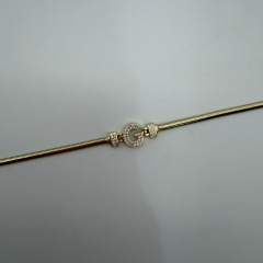 Gold Taşlı G Harf Detaylı Bileklik