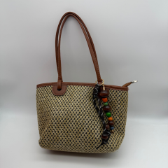 Boncuk Aksesuar Detaylı Hasır Tote Çanta