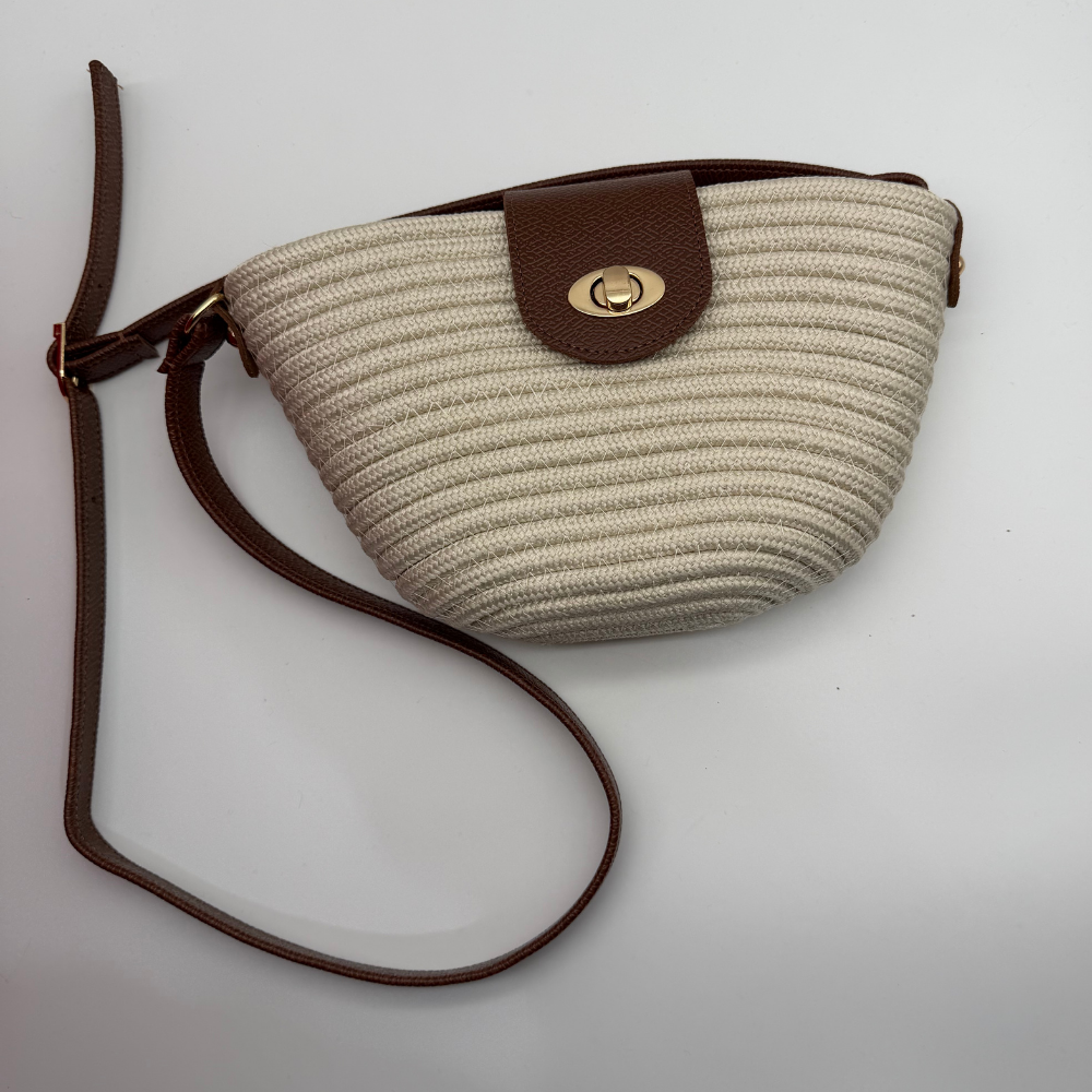 Kapak Detaylı Hasır Omuz Çantası