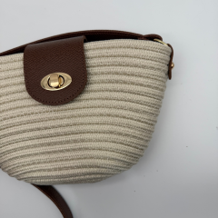 Kapak Detaylı Hasır Omuz Çantası