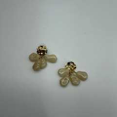 İnci Dokulu Damla Detaylı Sallantılı Küpe