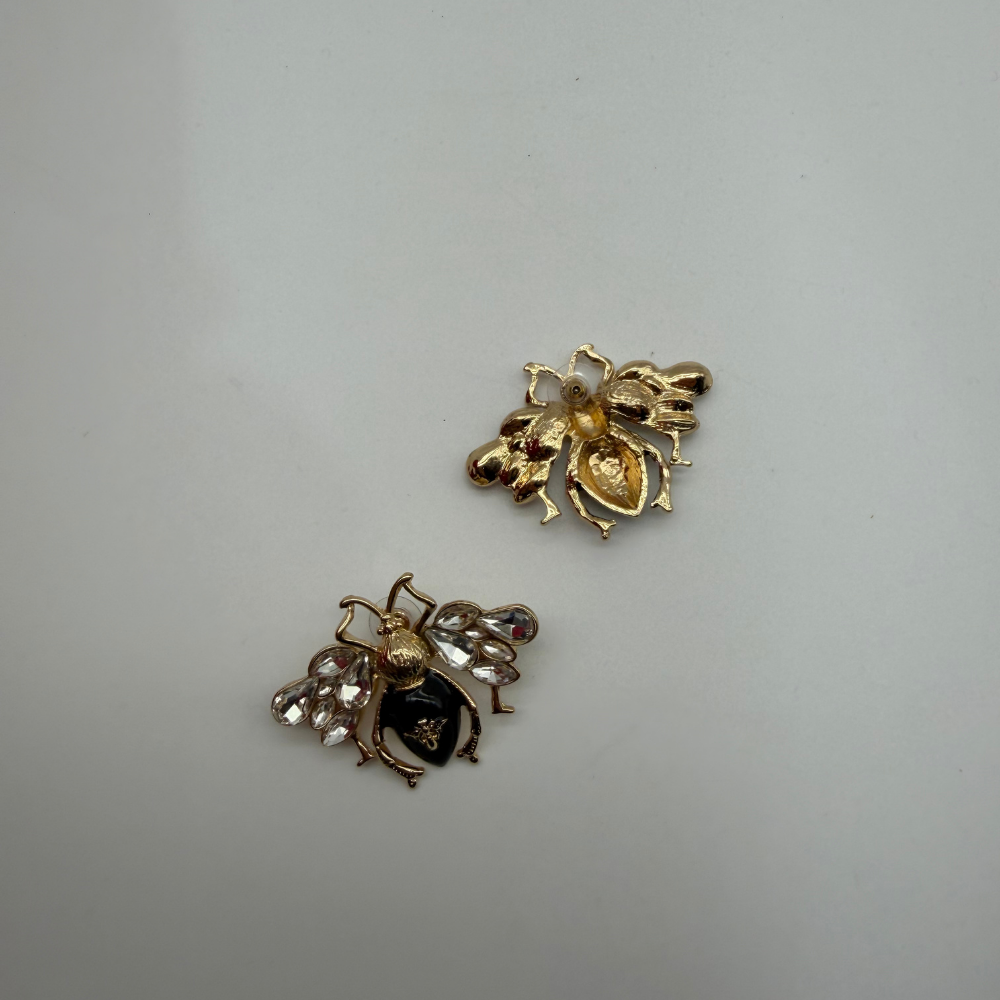 Siyah Taş Gövdeli Kristal Kanatlı Arı Figürlü Küpe