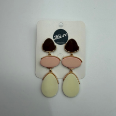 Pastel Tonlu Çok Katmanlı Organik Form Gold Küpe