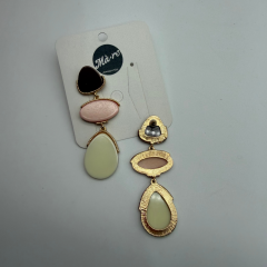 Pastel Tonlu Çok Katmanlı Organik Form Gold Küpe