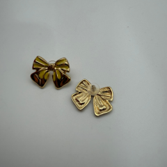 Fiyonk Form Gold Küpe