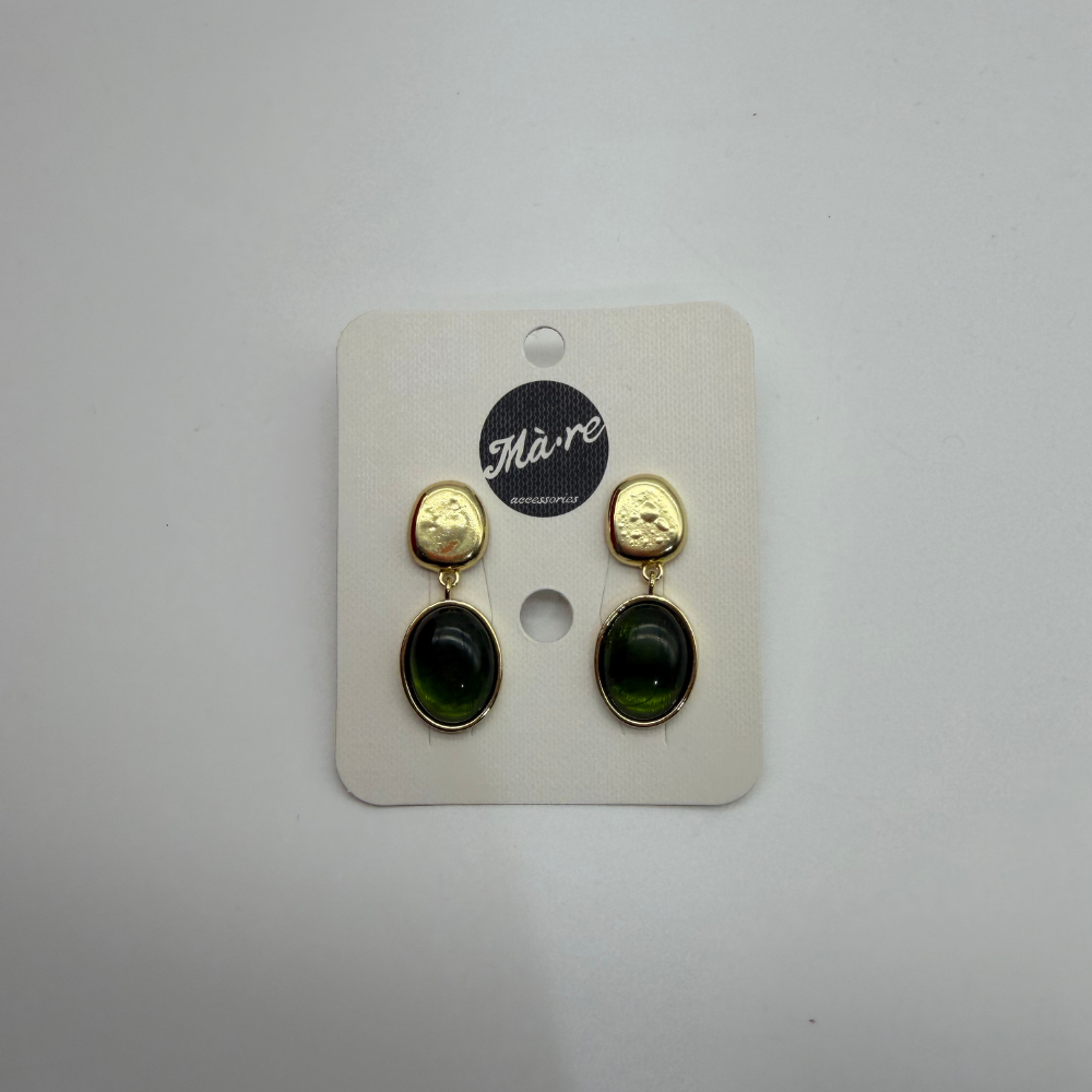 Yeşil Taş Detaylı Gold Oval Küpe